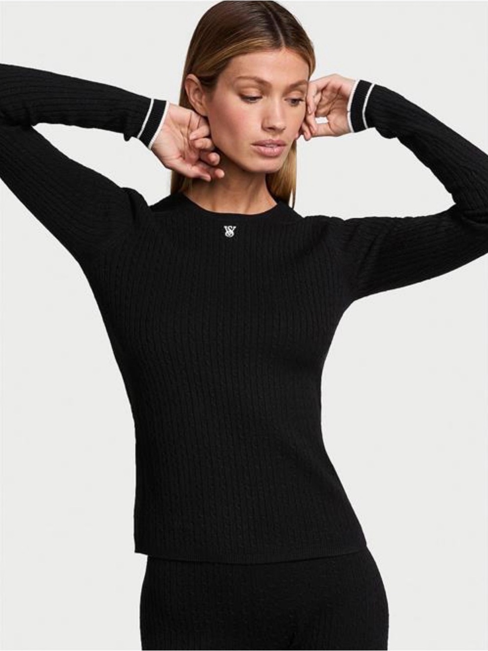 💙 NWT Victoria’s Secret Luxe Cable Knit Black Fitted Sweater OUT OF STOCK